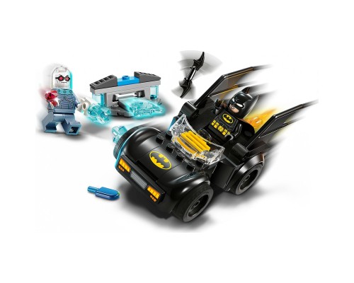 Конструктор LEGO Super Heroes Бетмен і Бетмобіль проти містера Фріза (76301)