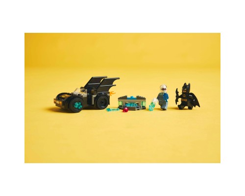 Конструктор LEGO Super Heroes Бетмен і Бетмобіль проти містера Фріза (76301)