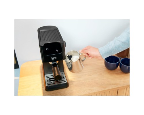 Ріжкова кавоварка еспресо Beko CEP5302B