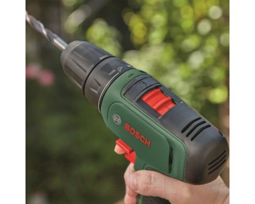 Шуруповерт Bosch EasyDrill 1200, 12В, 2х1.5Ач, ЗП, набір свердл і біт, кейс (0.603.9D3.007)