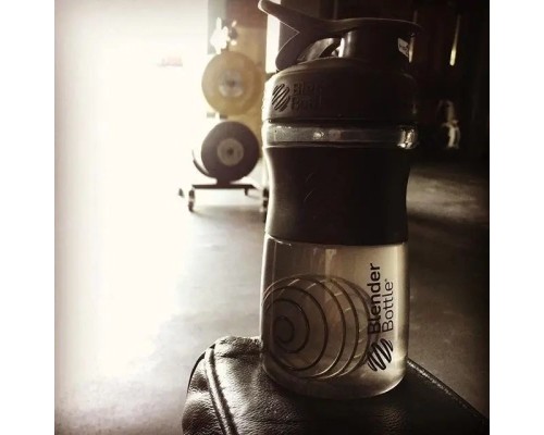 Шейкер спортивний BlenderBottle SportMixer Flip 20oz/590ml Black (SM 20oz Black)