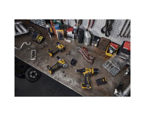 Заклепувальник DeWALT 18 В XR Li-Ion, 20 kN, d.закл.=4.8-6.4 мм (без АКБ та ЗП) (DCF414NT)