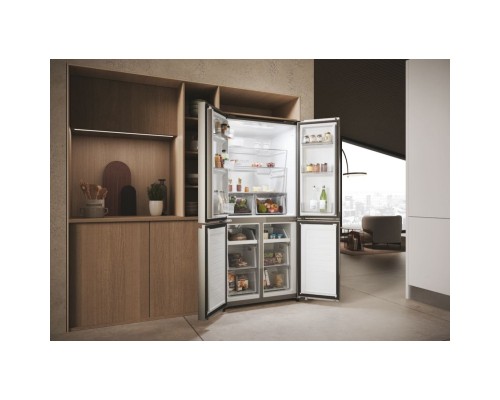 Холодильник Haier HCR3818ENMM