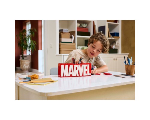 Конструктор LEGO Super Heroes Логотип і мініфігурки MARVEL (76313)