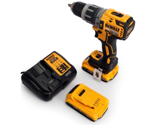 Шуруповерт DeWALT DCD796P2