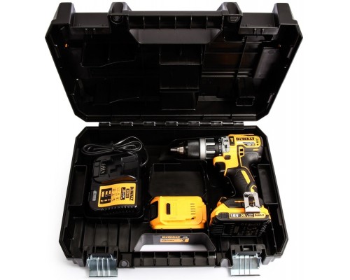 Шуруповерт DeWALT DCD796P2