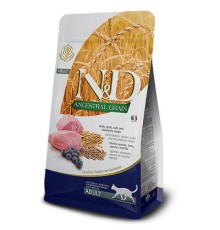 Сухий корм для кішок Farmina LOW GRAIN ягня, чорниця 300 г (8010276021564)
