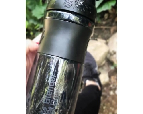 Шейкер спортивний BlenderBottle SportMixer Flip 28oz/820ml Black (SM 28oz Black) Шейкер спортивний BlenderBottle SportMixer Flip 28oz/820ml Black (SM 28oz Black)