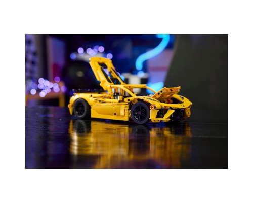 Конструктор LEGO Technic Chevrolet Corvette Stingray (42205)