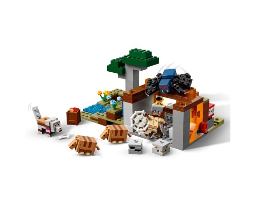 Конструктор LEGO Minecraft Шахтна експедиція Броненосець (21269)