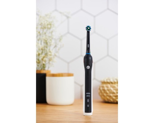 Електрична зубна щітка Oral-B PRO 700 D16.513.1U + D100.410.2K Cars (Family Edition)
