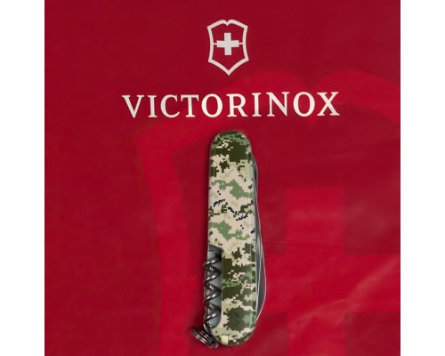 Ніж Victorinox Climber Army Піксель (1.3703.3_W3940p)