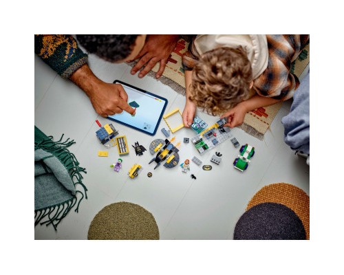 Конструктор LEGO Super Heroes Печера Бетмена з Бетменом, Бетґьорл і Джокером (76272)