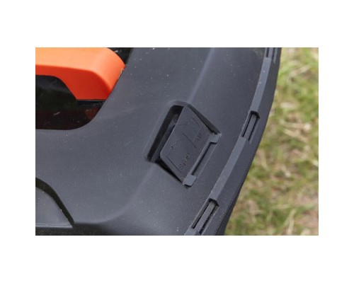 Газонокосарка Black&Decker акумуляторна 36 В, 2.5 Ач, 32 см, 1 АКБ та ЗП (BCMW3336L1) Газонокосарка Black&Decker акумуляторна 36 В, 2.5 Ач, 32 см, 1 АКБ та ЗП (BCMW3336L1)