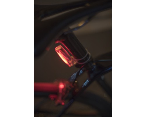 Задня велофара Knog Plus Rear 20 Lumens Translucent (12143)