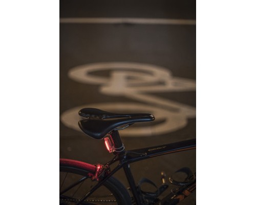 Задня велофара Knog Plus Rear 20 Lumens Translucent (12143)