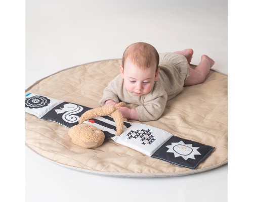 Розвиваюча іграшка Taf Toys Розвивальна книжка Обійми ведмедика 2 в 1 (13795)