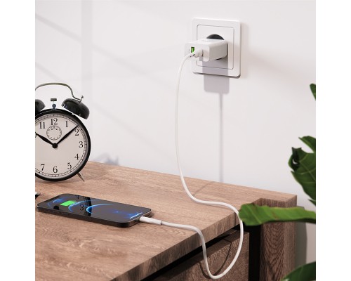 Зарядний пристрій BOROFONE BA56A Lavida dual port PD20W+QC3.0 charger White (BA56AW)