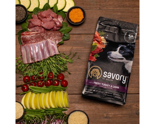 Сухий корм для собак Savory Medium Breed rich in Fresh Turkey and Lamb 3 кг (4820232630266)