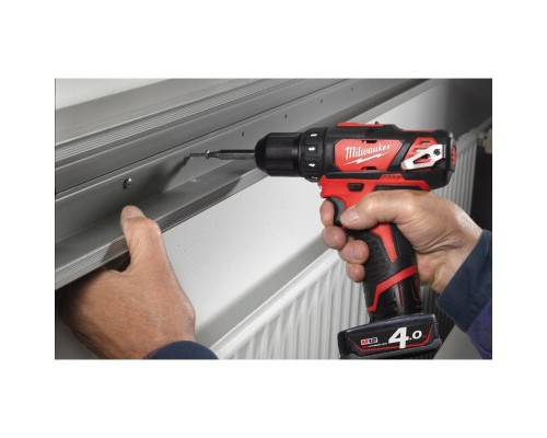 Шуруповерт Milwaukee M12 BDD-202C, 30 Нм (4933441915)