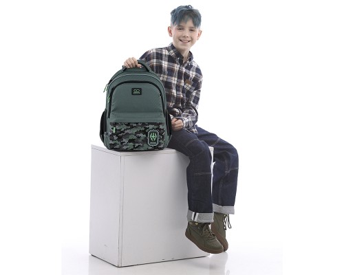 Рюкзак шкільний GoPack Education 182M Legion (GO25-182M-5)