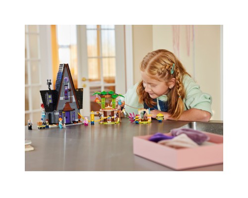 Конструктор LEGO Нікчемний я 4 Родинний маєток Гру й посіпак 868 деталей (75583)