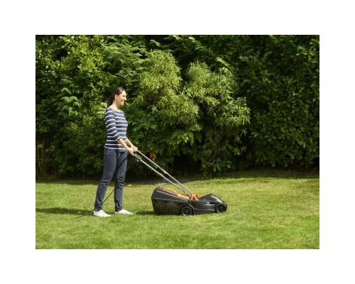 Газонокосарка Black&Decker 1 кВт, 32 см (BEMW351)