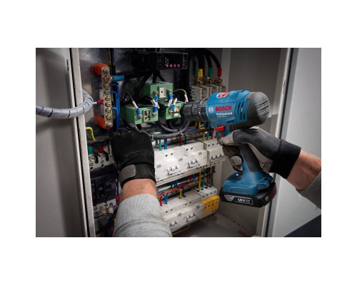 Шуруповерт Bosch GSB 183-LI 18V, 2х2Ah, 21-56Нм, 374-1815 об/хв, кейс, 1.2кг (0.601.9K9.100)