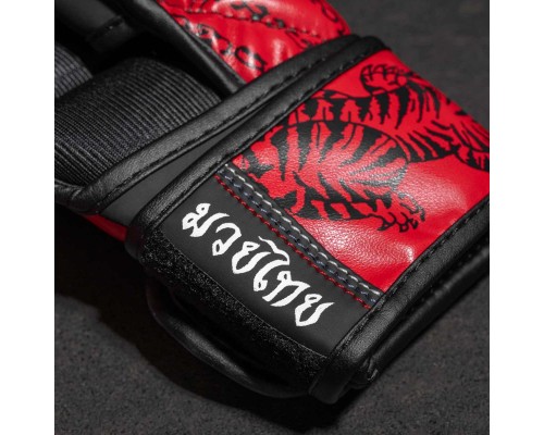 Рукавички для MMA Phantom Muay Thai Red S/M (PHMMAG2705-SM)