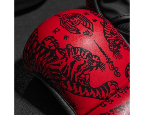 Рукавички для MMA Phantom Muay Thai Red S/M (PHMMAG2705-SM)