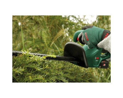 Кущоріз Bosch акумуляторний EasyHedgeCut 18V-52-13 18V, лезо 52см, крок різу 15мм, 3.28кг (без АКБ та ЗП) (0.600.849.M00)