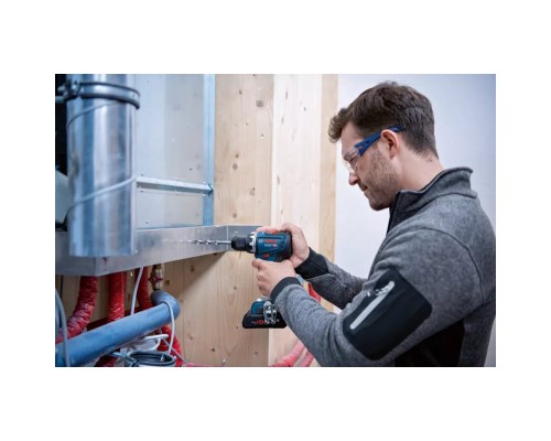Шуруповерт Bosch GSR 18V-90 C 18V, 36-64Нм, 0-2100 об/хв, кейс, 1.1кг (без АКБ та ЗП) (0.601.9K6.002)
