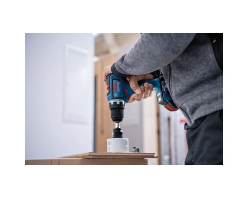 Шуруповерт Bosch GSR 18V-90 C 18V, 36-64Нм, 0-2100 об/хв, кейс, 1.1кг (без АКБ та ЗП) (0.601.9K6.002)