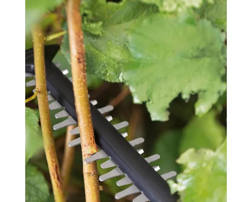 Кущоріз Bosch акумуляторний UniversalHedgeCut 18V-50 18V, 50мм, крок різу 20мм, 2.3кг (без АКБ та ЗП) (0.600.849.K00)