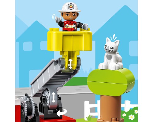 Конструктор LEGO DUPLO Town Пожежна машина 21 деталь (10969)