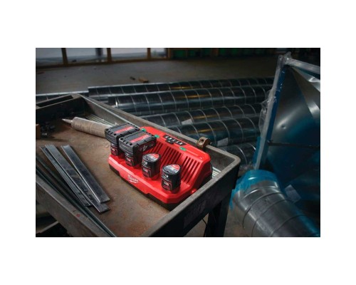 Зарядний пристрій для акумуляторів інструменту Milwaukee M12 C4 (4932430554)