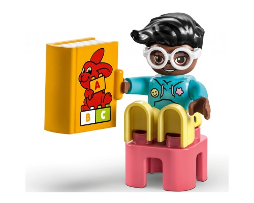 Конструктор LEGO DUPLO Будні в дитячому садку 67 деталей (10992)