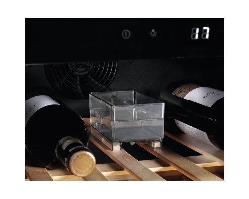 Холодильник Electrolux EWUS020B5B