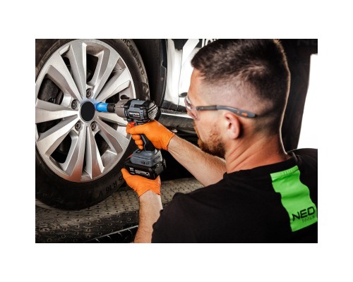 Гайковерт Energy+ 18V, безщітковий, 2600об/хв, 450Нм, 1/2