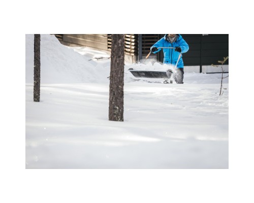 Лопата Fiskars скрепер Snow sledge (1003470)