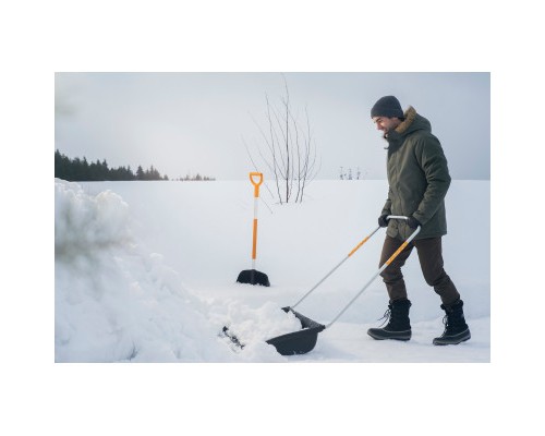 Лопата Fiskars скрепер Snow sledge (1003470)