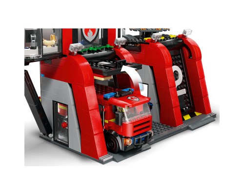 Конструктор LEGO City Пожежне депо з пожежною машиною 843 деталей (60414)