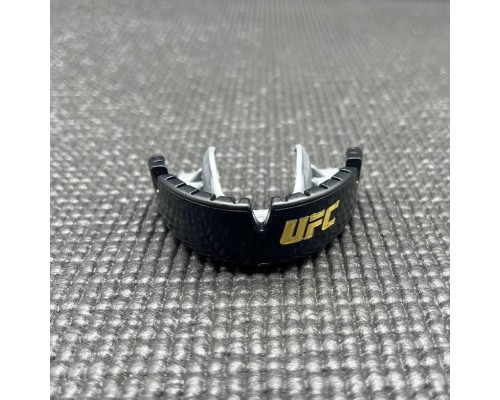 Капа Opro Gold Braces під брекети Blackl/Silver (102518001) (UFC_Gold_Braces_Bl/Silver)