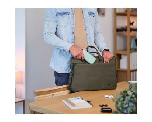 Батарея універсальна Trust 20000mAh Redoh, USB-A/2хUSB-C, 18W, QC 3.0, PD, green (25035_TRUST)