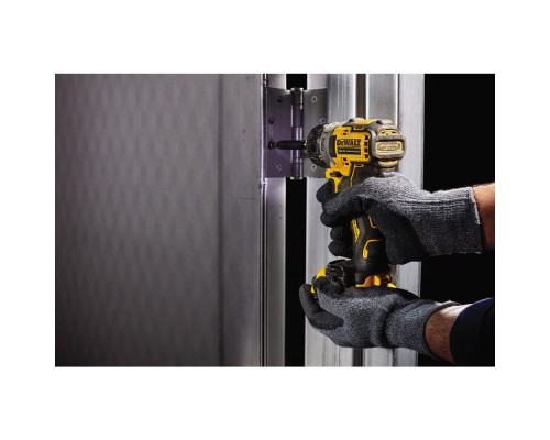 Шуруповерт DeWALT 12V XR Li-Ion, 8 Нм, 1100 об/мин, 2x2Ah, кейс (DCF601D2)