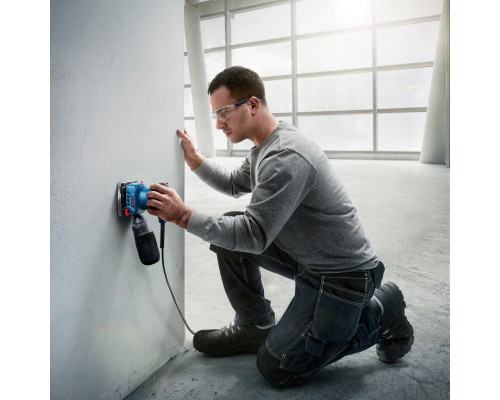 Шліфувальна машина Bosch GSS 140 A 220Вт, платформа 101х112, 28000кол/хв, 1.1кг (0.601.2A8.021)