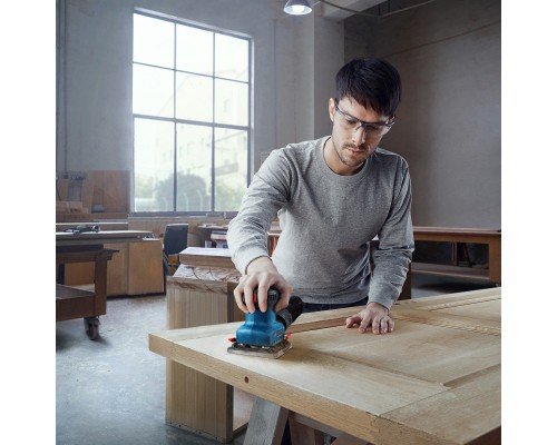 Шліфувальна машина Bosch GSS 140 A 220Вт, платформа 101х112, 28000кол/хв, 1.1кг (0.601.2A8.021)