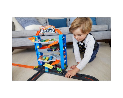 Автотрек Hot Wheels Чотирьохповерховий гараж для машинок (GNL70) Автотрек Hot Wheels Чотирьохповерховий гараж для машинок (GNL70)