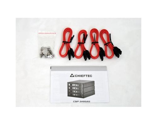 Бекплейн Chieftec 3x5.25