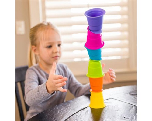 Розвиваюча іграшка Fat Brain Toys тактильна М'які чашки Suction Kupz 6 шт (F183ML) Розвиваюча іграшка Fat Brain Toys тактильна М'які чашки Suction Kupz 6 шт (F183ML)